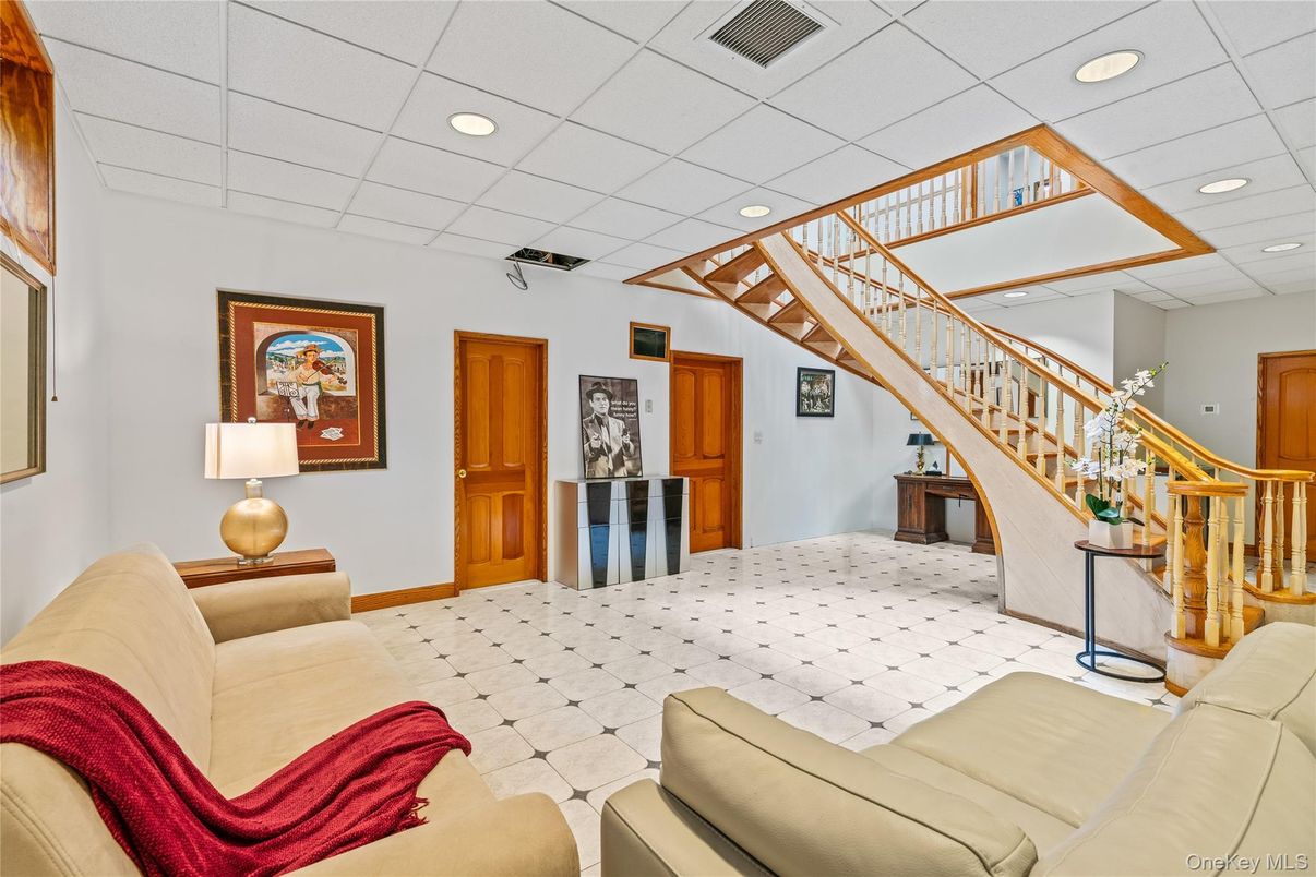 Interior, Recessed Lighting