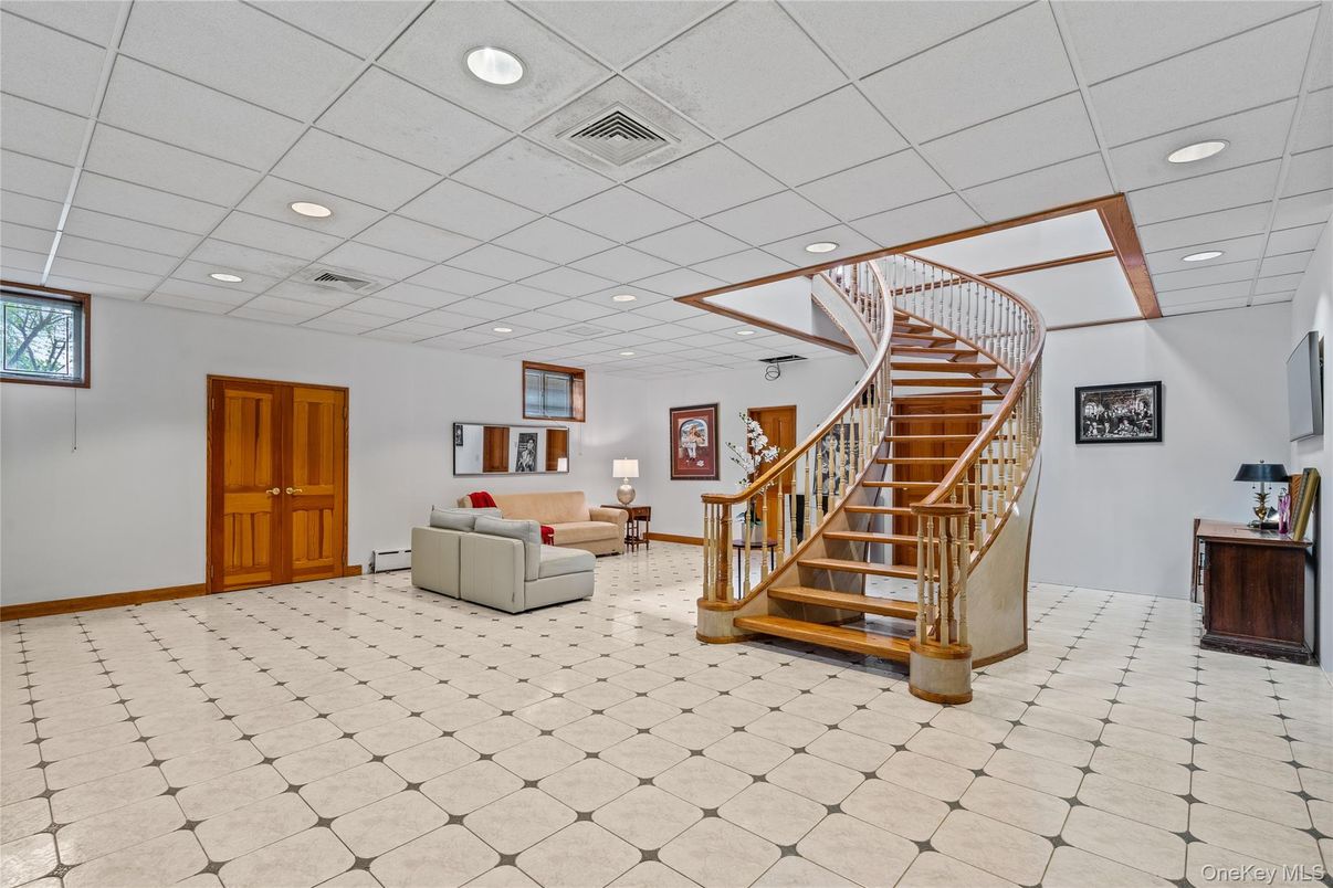 Interior, Recessed Lighting