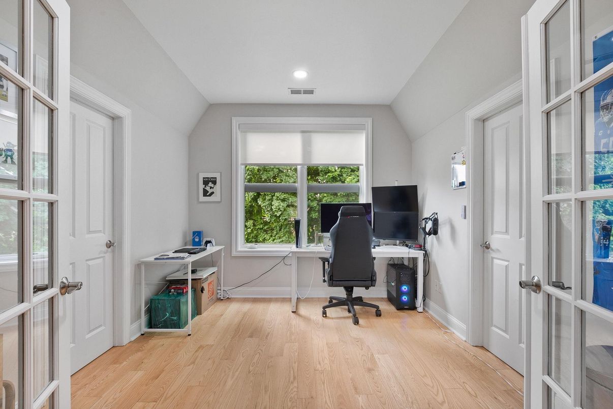 Home Office, Interior, Recessed Lighting, Wood Texture Flooring