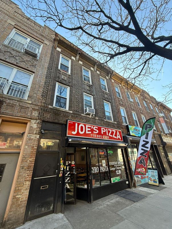 Exterior, Facade, Brick Facade, Rowhouse