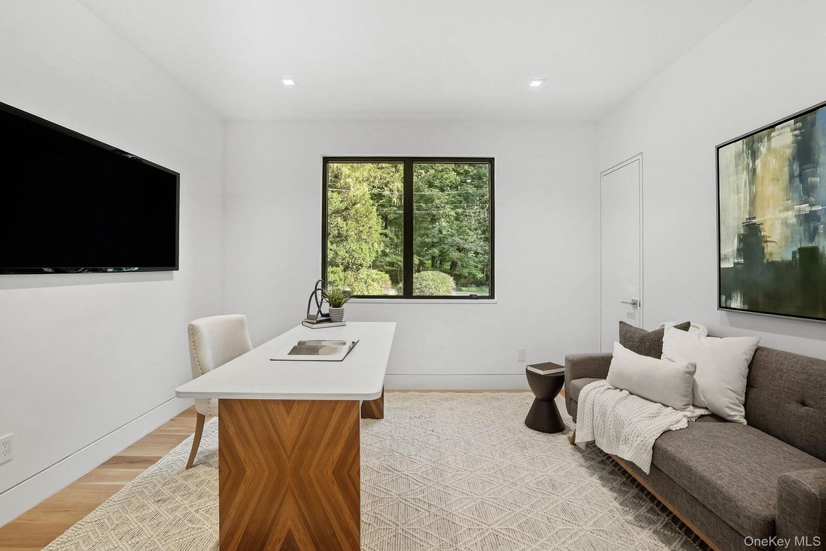 Home Office, Interior, Recessed Lighting, Wood Texture Flooring