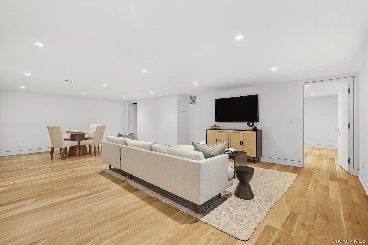 Dining room, Interior, Living room, Recessed Lighting, Wood Texture Flooring