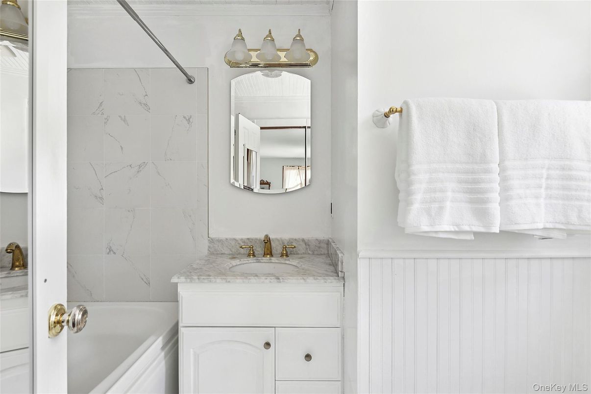 Bathroom, Interior, Marble Walls