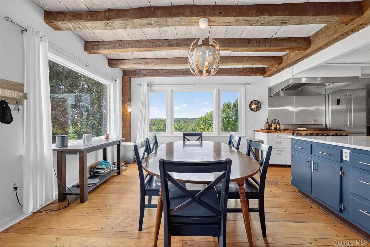 Dining room, Interior, Kitchen, Pendant Lights, Stainless Steel Appliances, Wooden Beams, Wooden Ceilings, Wood Texture Flooring