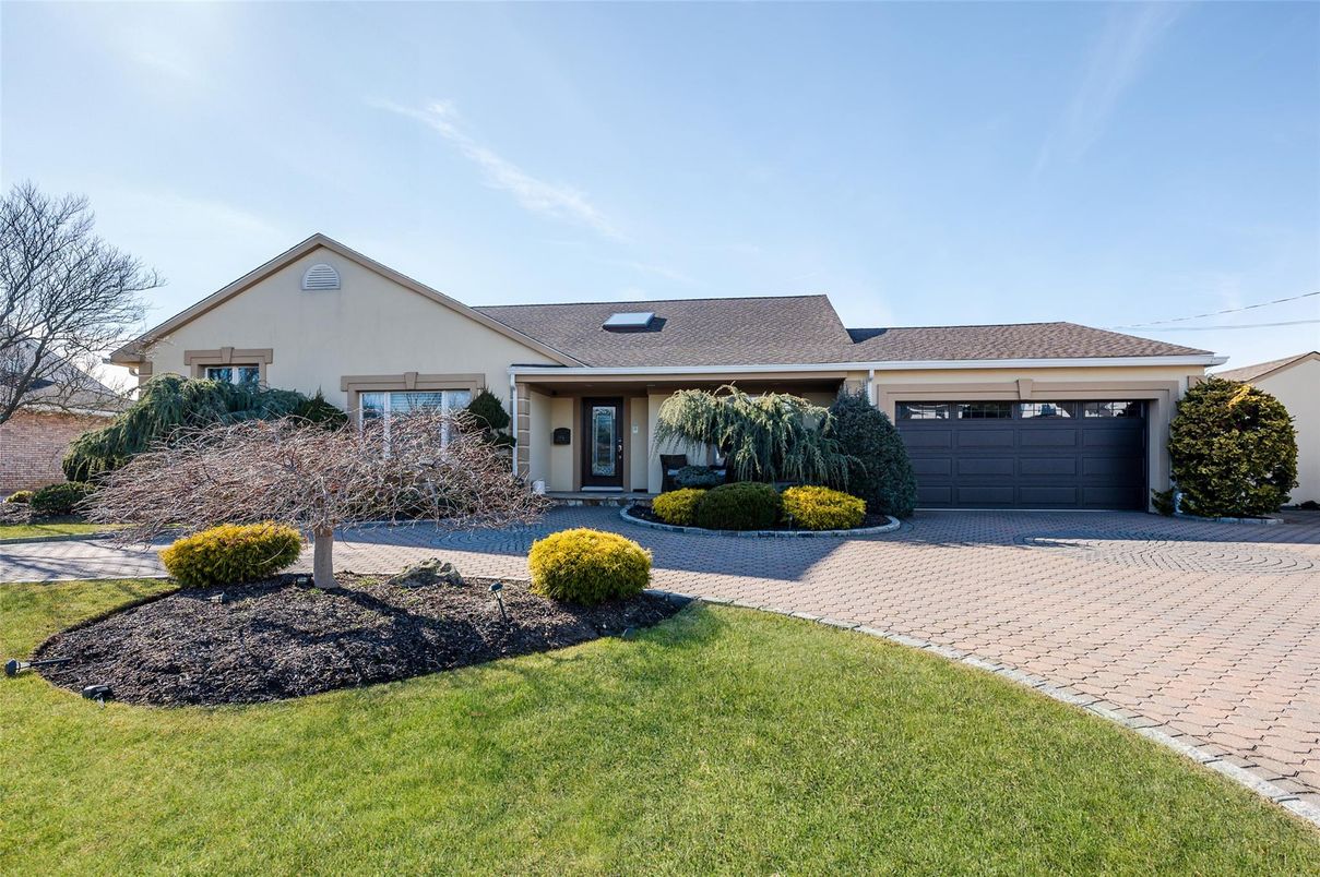Attached, Backyard, Exterior, Facade, Ranch