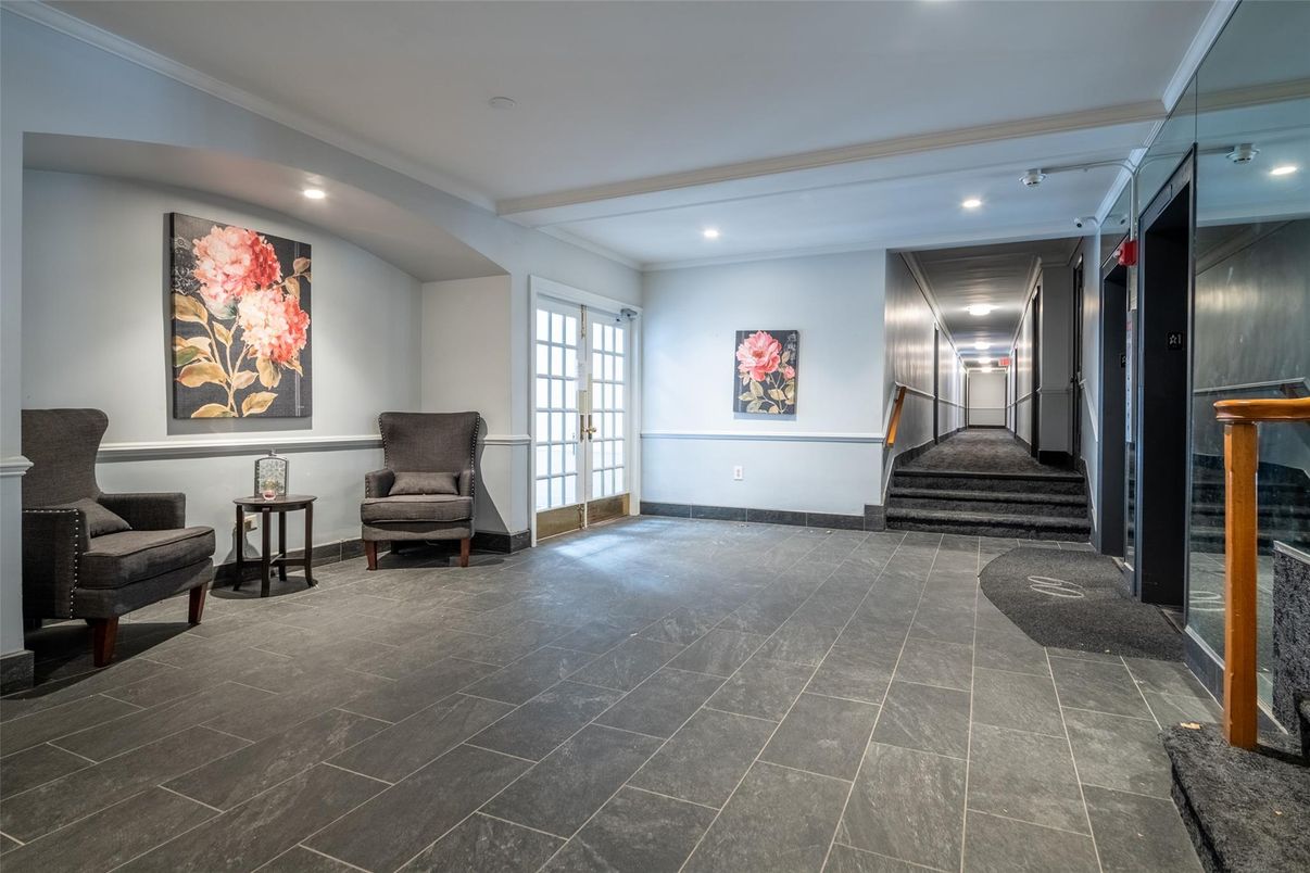 Elevator, Interior, Recessed Lighting
