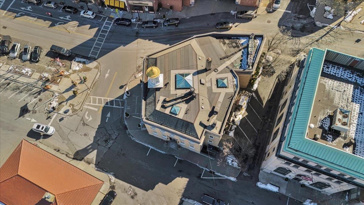 Exterior, Drone