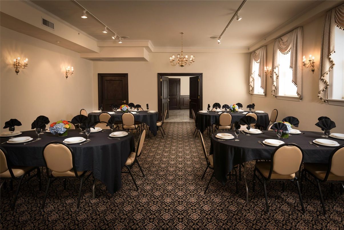 Chandelier, Dining room, Interior, Recessed Lighting