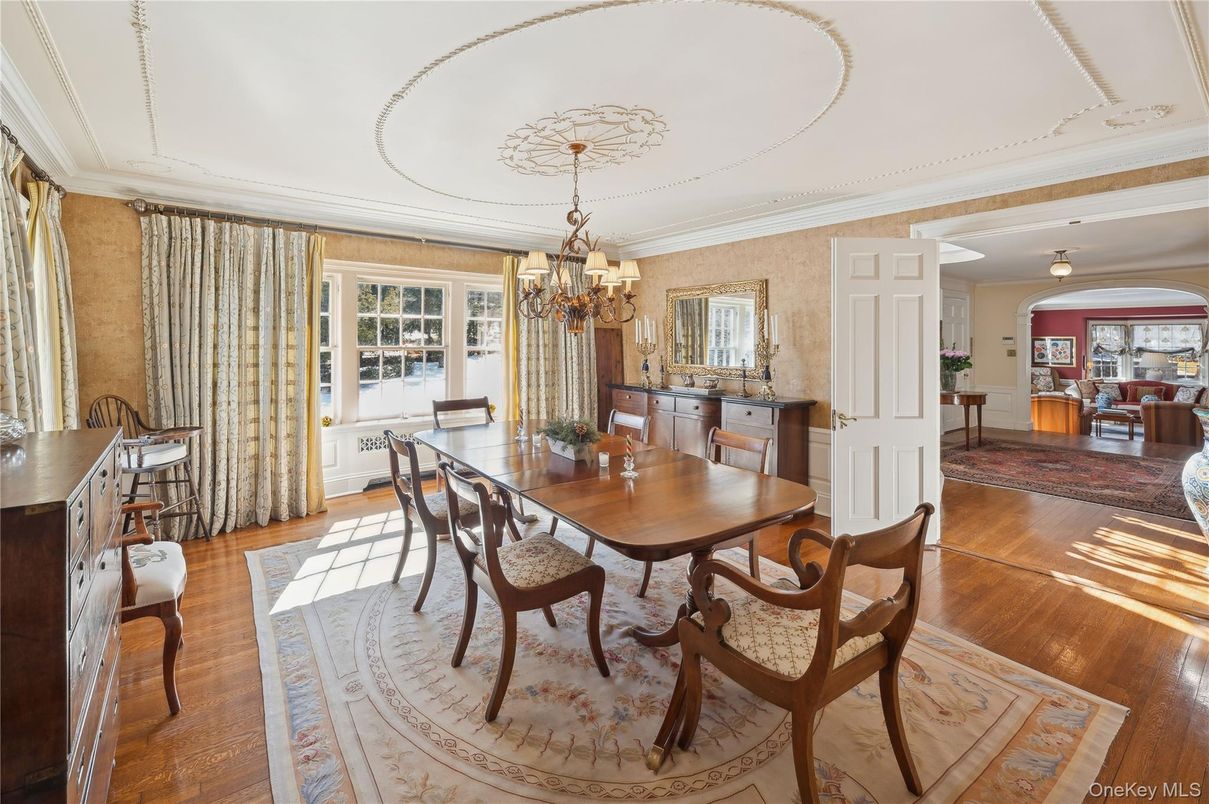 Chandelier, Dining room, Interior, Wood Texture Flooring