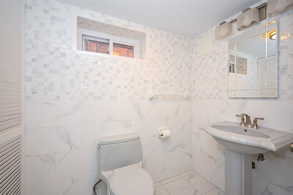 Bathroom, Interior, Marble Walls