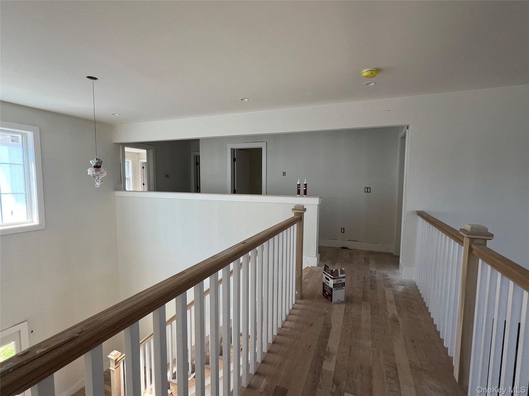 Interior, Pendant Lights, Recessed Lighting, Wood Texture Flooring