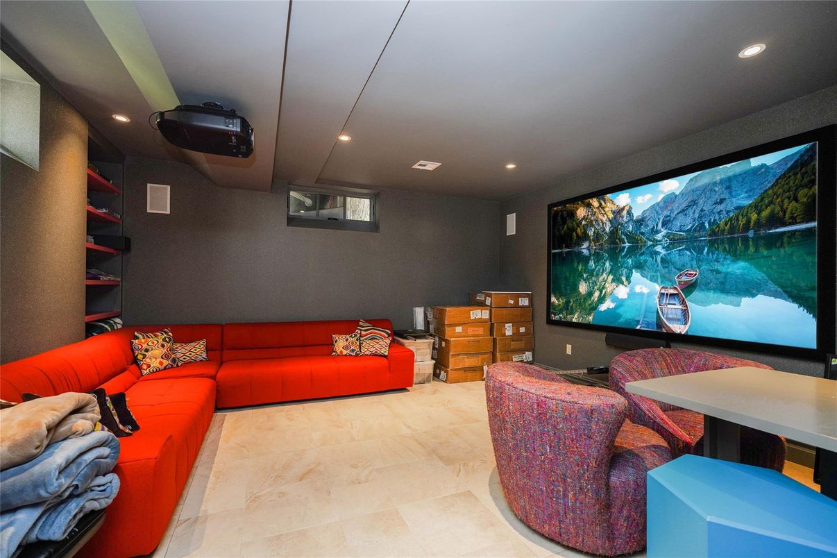 Interior, Living room, Projection Screen, Recessed Lighting, Theatre Room