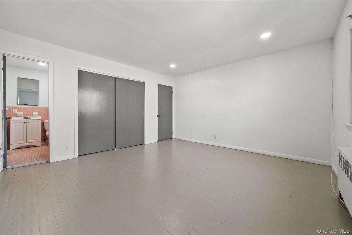 Bathroom, Empty room, Interior, Recessed Lighting, Wood Texture Flooring