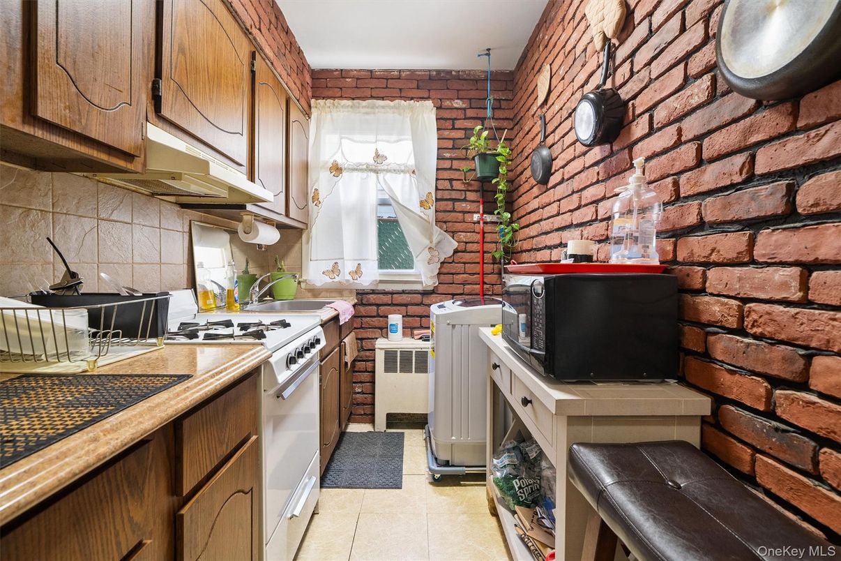 Interior, Kitchen, Stone Walls