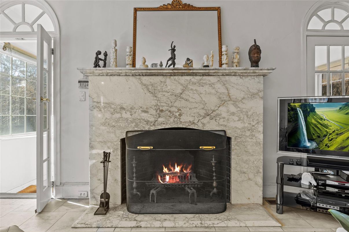 Fireplace, Interior
