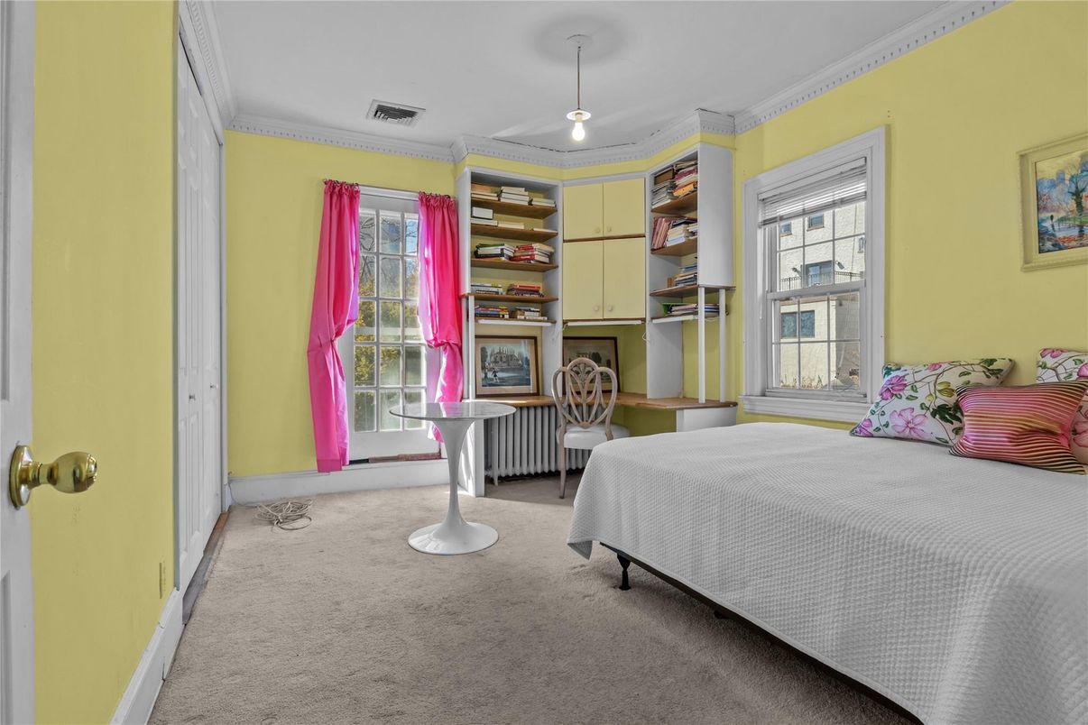 Bedroom, Interior, Pendant Lights
