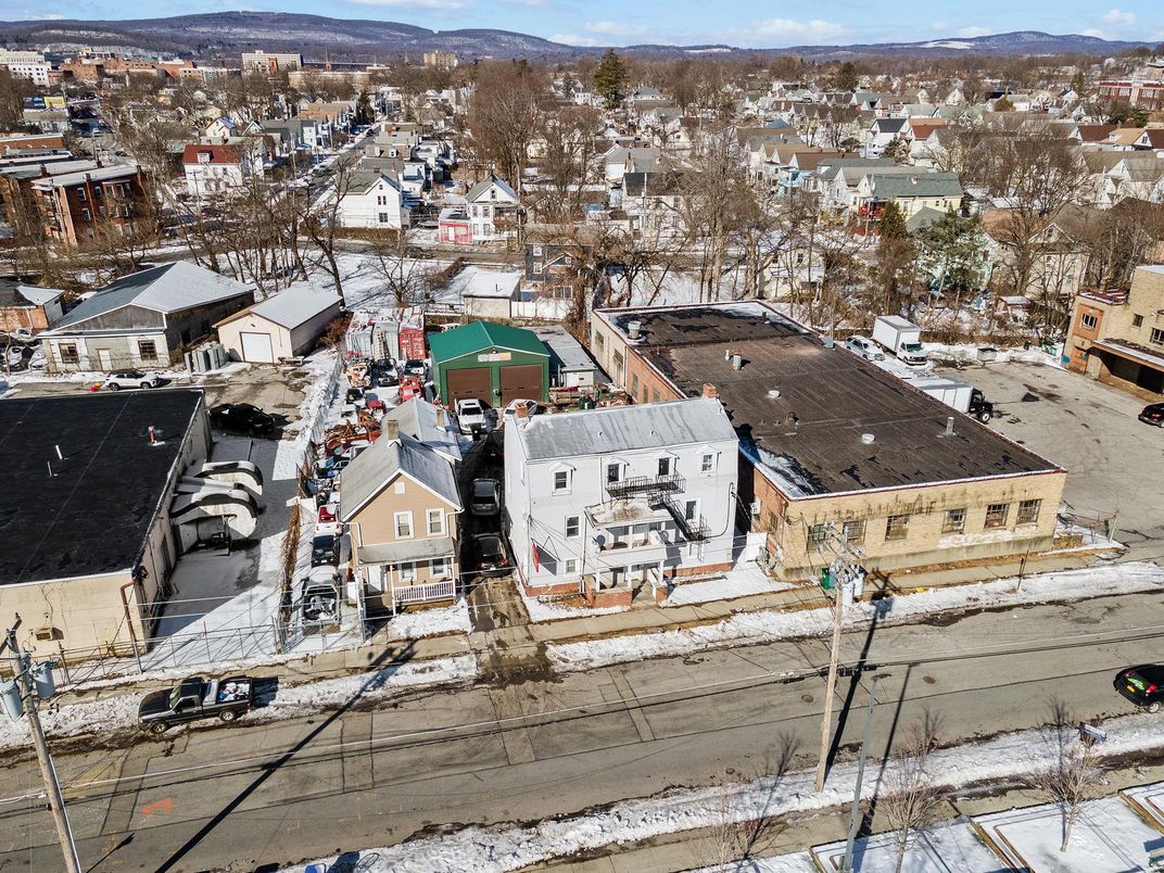 Exterior, Drone