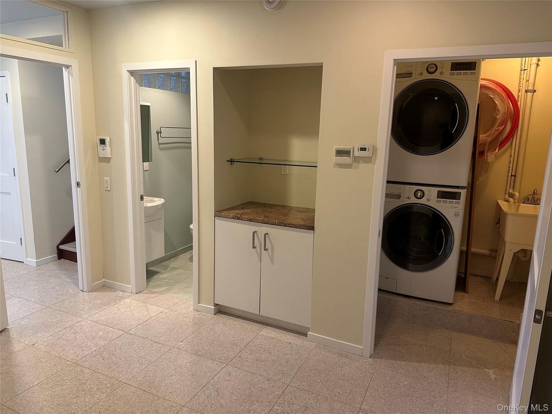 Interior, Utility Closets, Washer