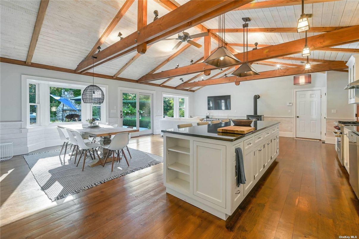 Dining room, Interior, Kitchen, Pendant Lights, Wooden Beams, Wood Texture Flooring
