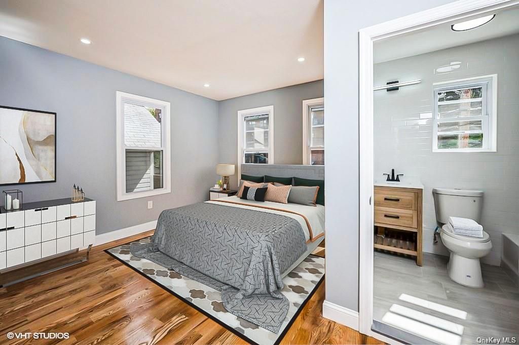 Bathroom, Bedroom, Interior, Recessed Lighting, Wood Texture Flooring