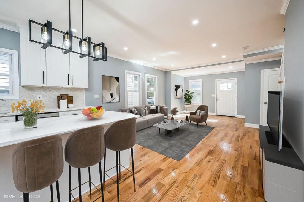 Interior, Kitchen, Living room, Pendant Lights, Recessed Lighting, Wood Texture Flooring