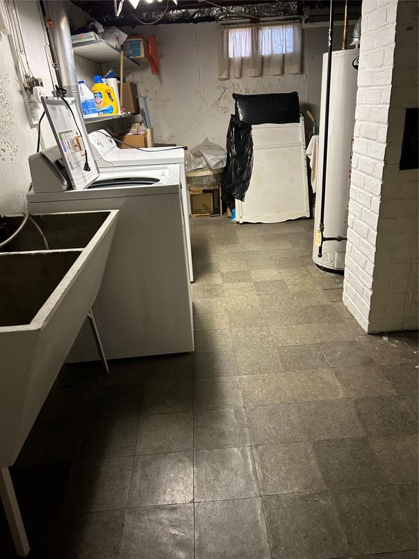 Interior, Washer