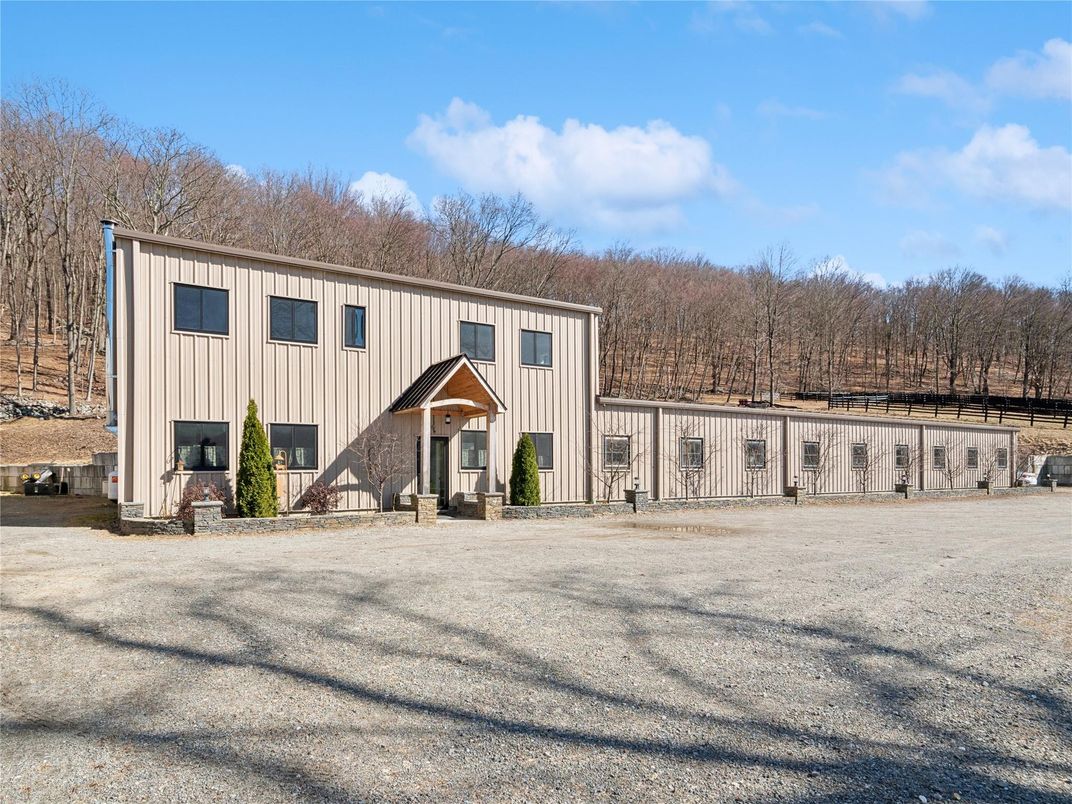 Backyard, Exterior, Facade, Georgian