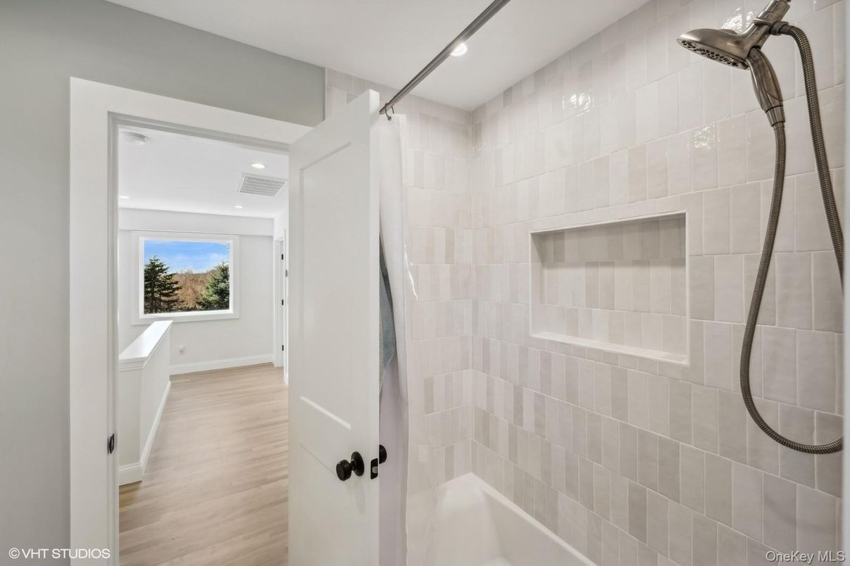 Bathroom, Interior, Recessed Lighting, Wood Texture Flooring
