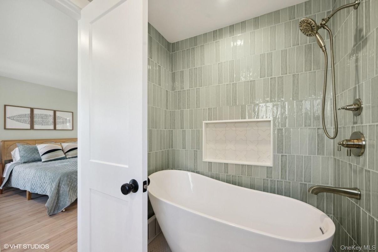 Bathroom, Bedroom, Free Standing Baths, Interior, Recessed Lighting, Wood Texture Flooring