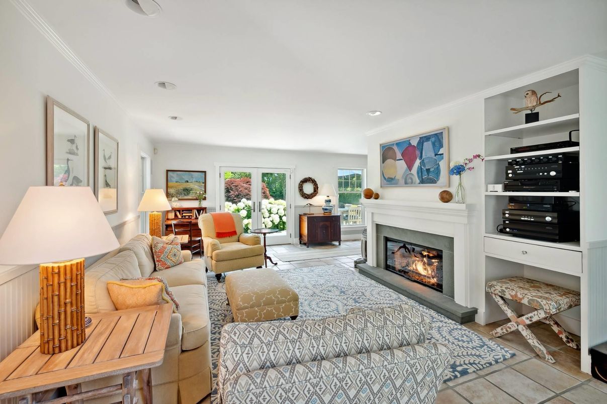 Fireplace, Interior, Living room, Recessed Lighting