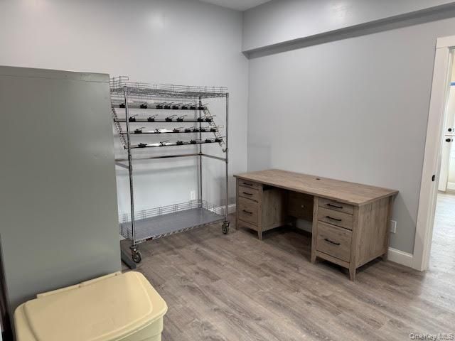 Interior, Recessed Lighting, Wine Storage, Wood Texture Flooring
