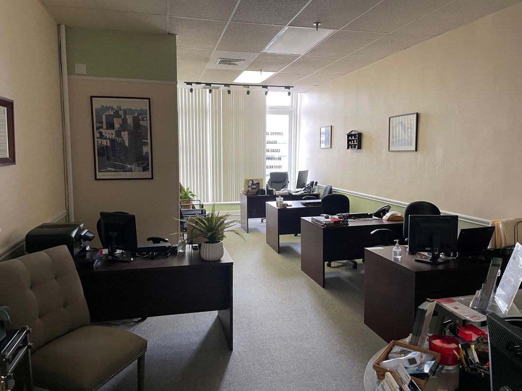 Home Office, Interior