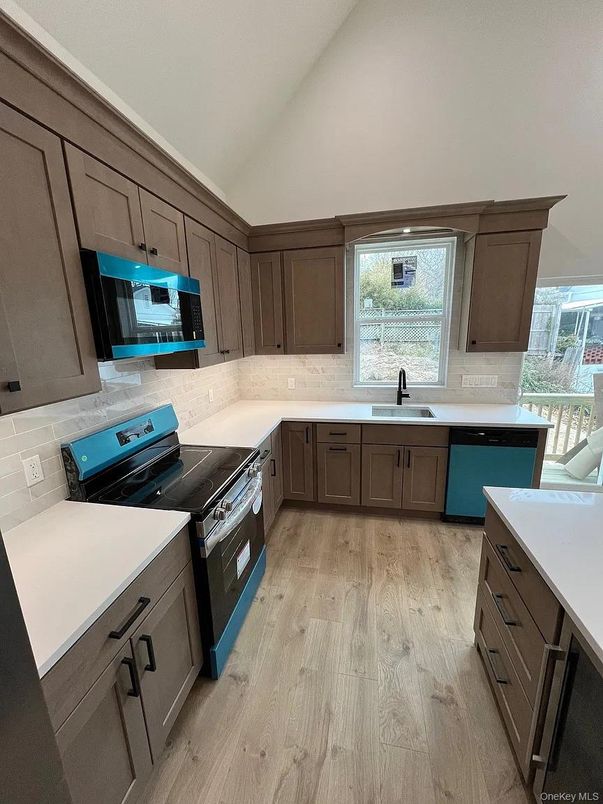 Interior, Kitchen, Wood Texture Flooring