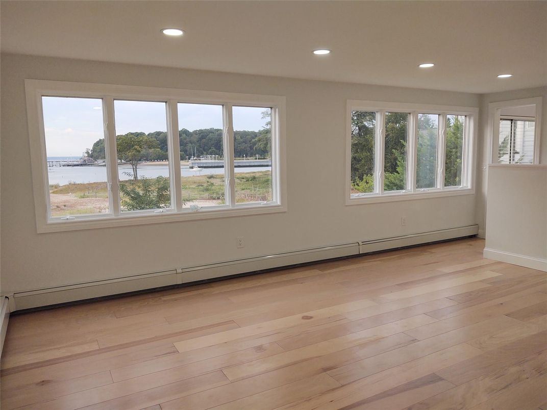 Empty room, Interior, Recessed Lighting, Water, Wood Texture Flooring