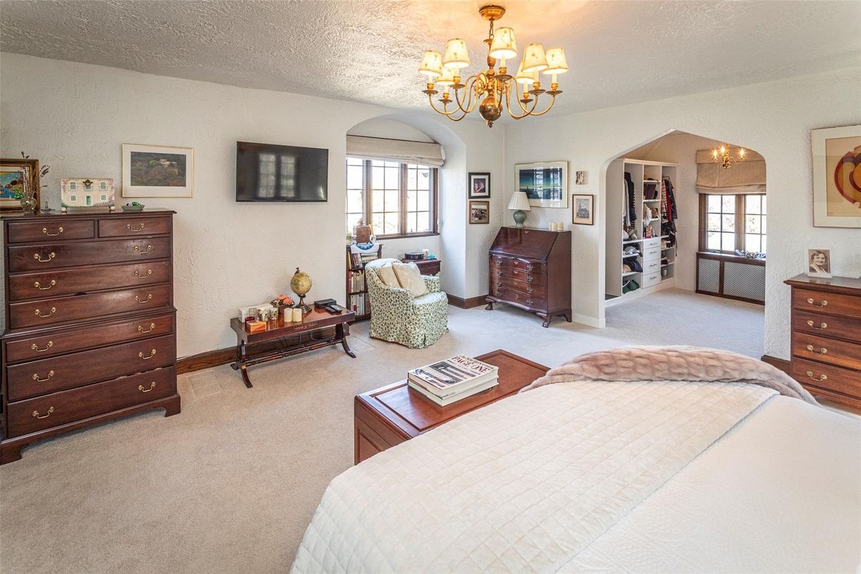 Bedroom, Chandelier, Interior