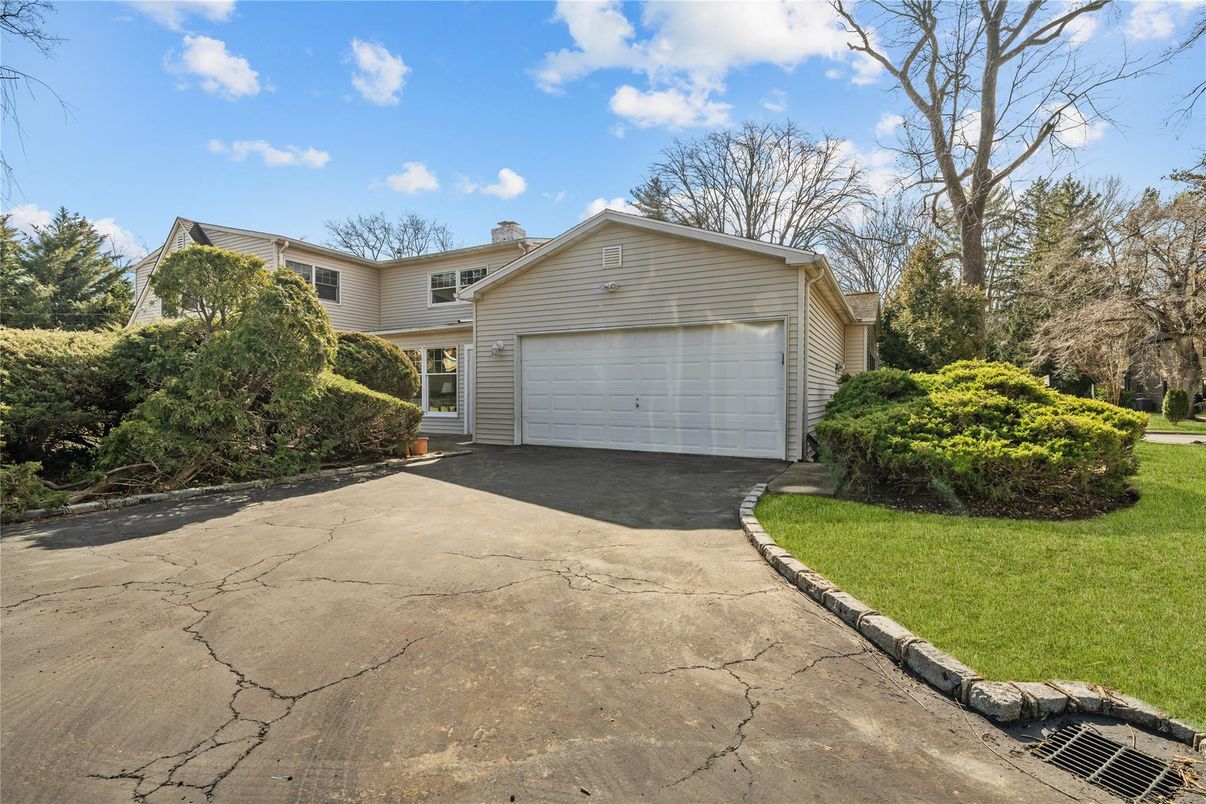 Detached Garage, Exterior