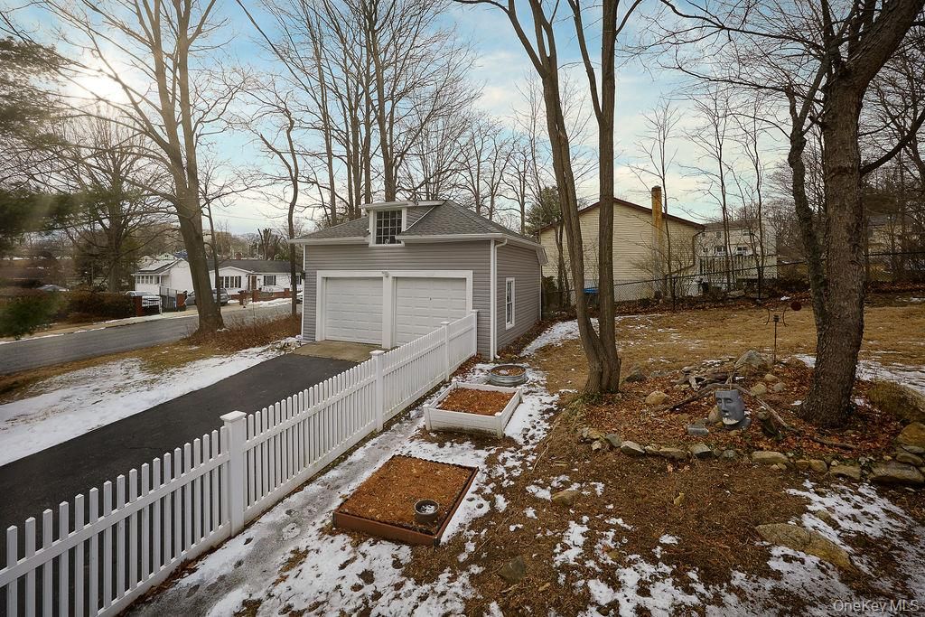 Backyard, Detached Garage, Exterior