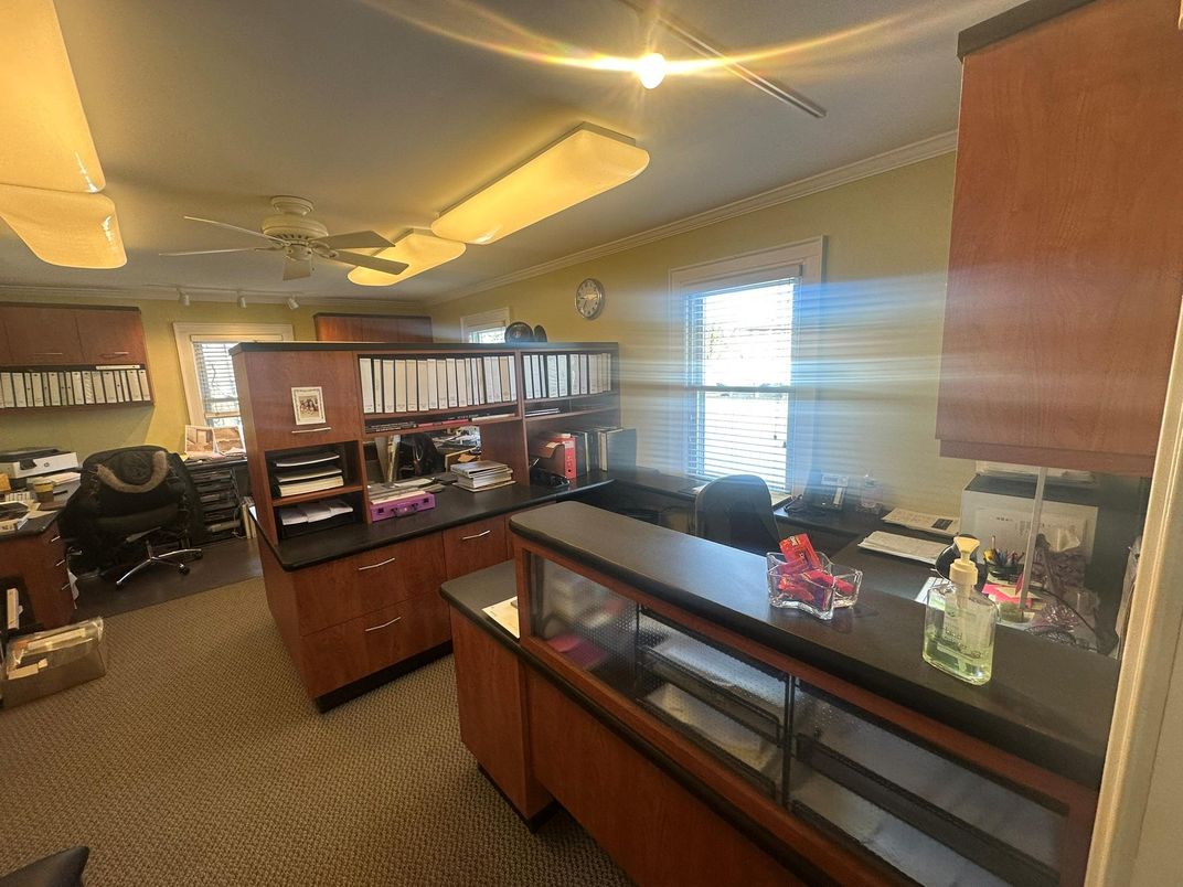 Home Office, Interior