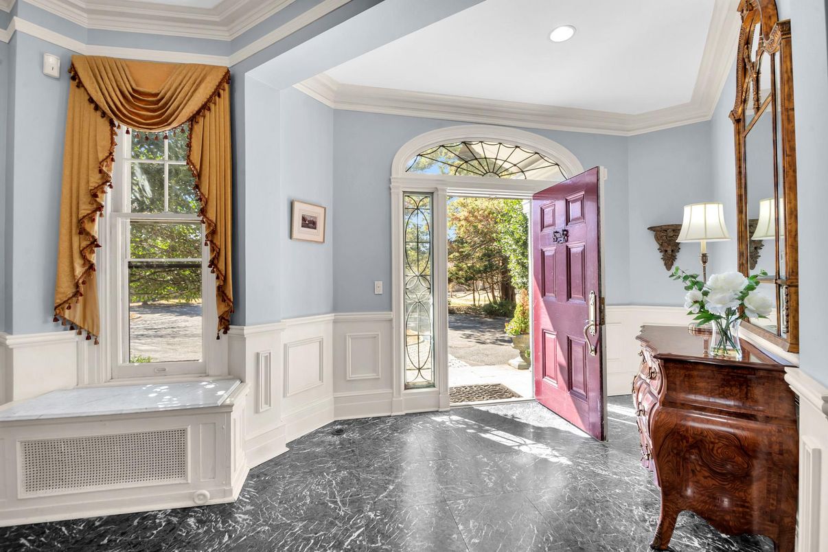 Interior, Marble, Recessed Lighting