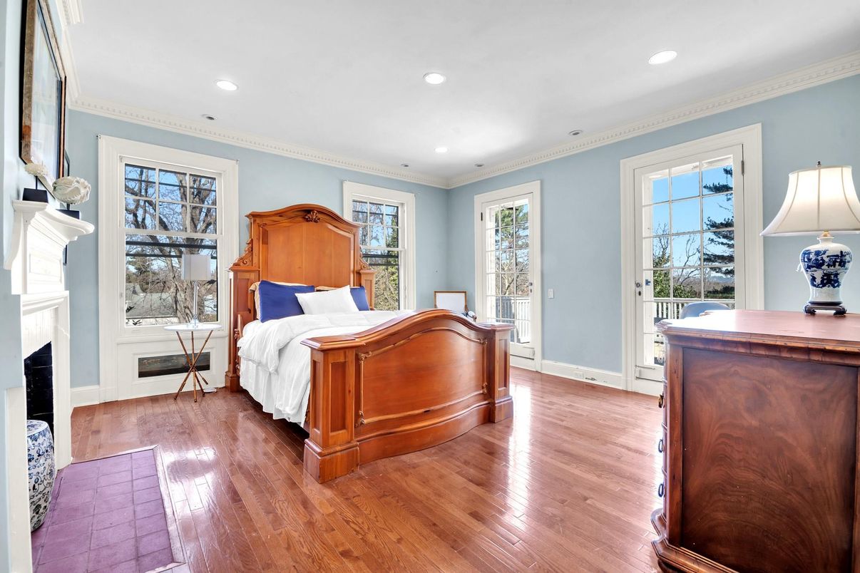 Bedroom, Fireplace, Interior, Recessed Lighting, Wood Texture Flooring