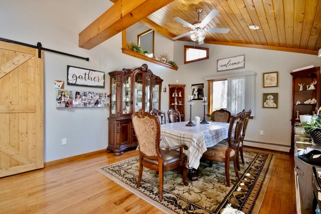 Dining room, Interior, Wooden Beams, Wooden Ceilings, Wood Texture Flooring