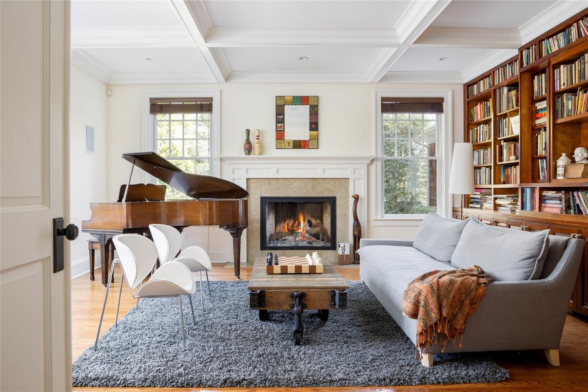 Fireplace, Interior, Living room, Piano, Recessed Lighting, Wood Texture Flooring