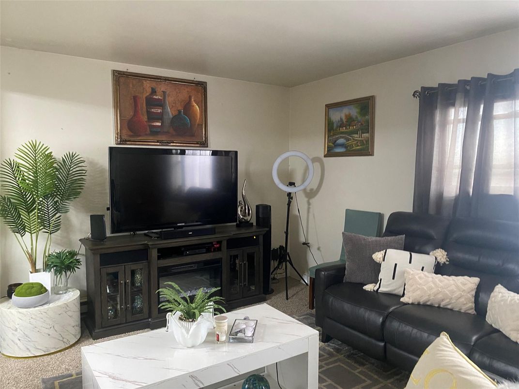 Interior, Living room