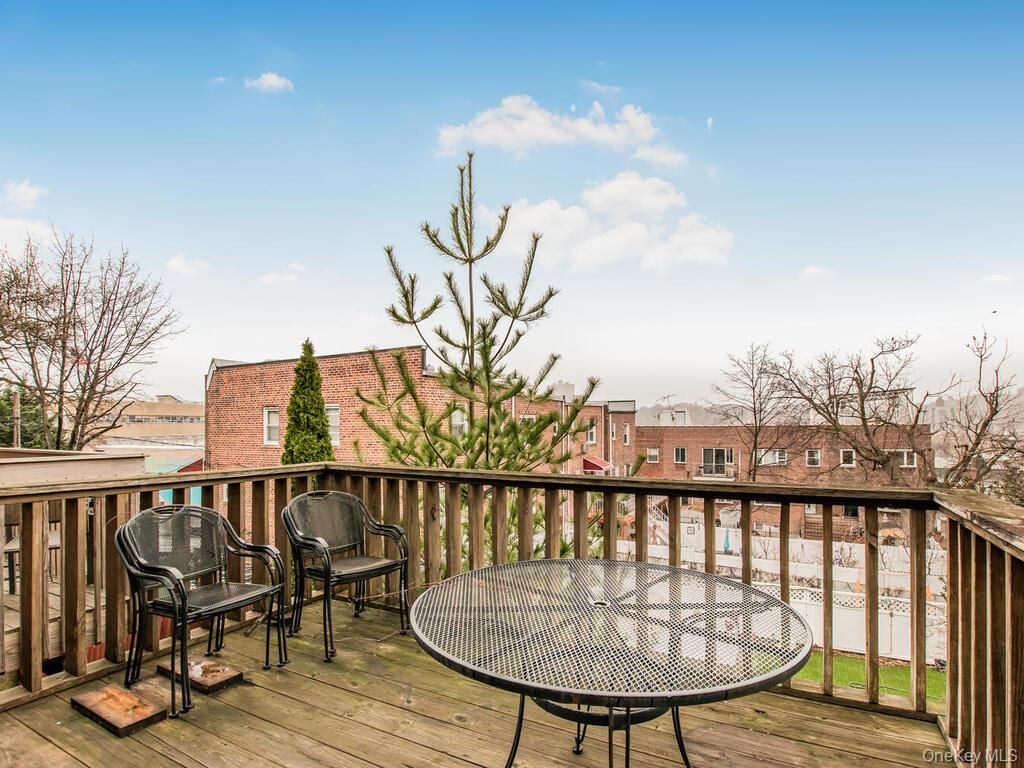 Exterior, Playground, Wood Texture Flooring
