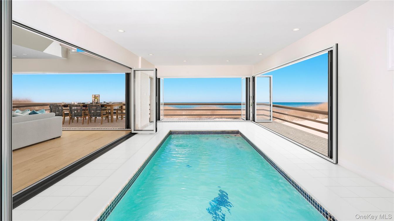 Interior, Pool, Recessed Lighting, Water