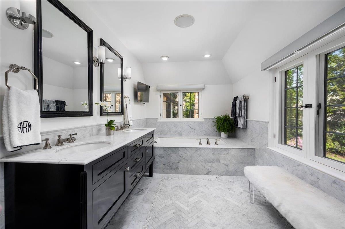 Bathroom, Dual Sink Vanities, Interior, Marble, Marble Walls, Recessed Lighting