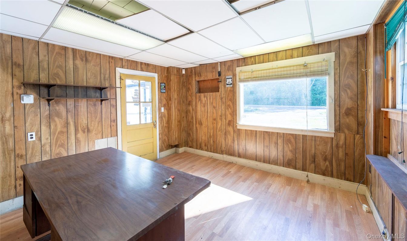 Empty room, Interior, Wood Texture Flooring, Wooden Walls