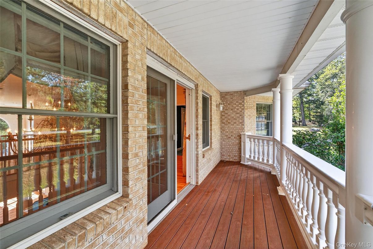 Exterior, Wood Texture Flooring