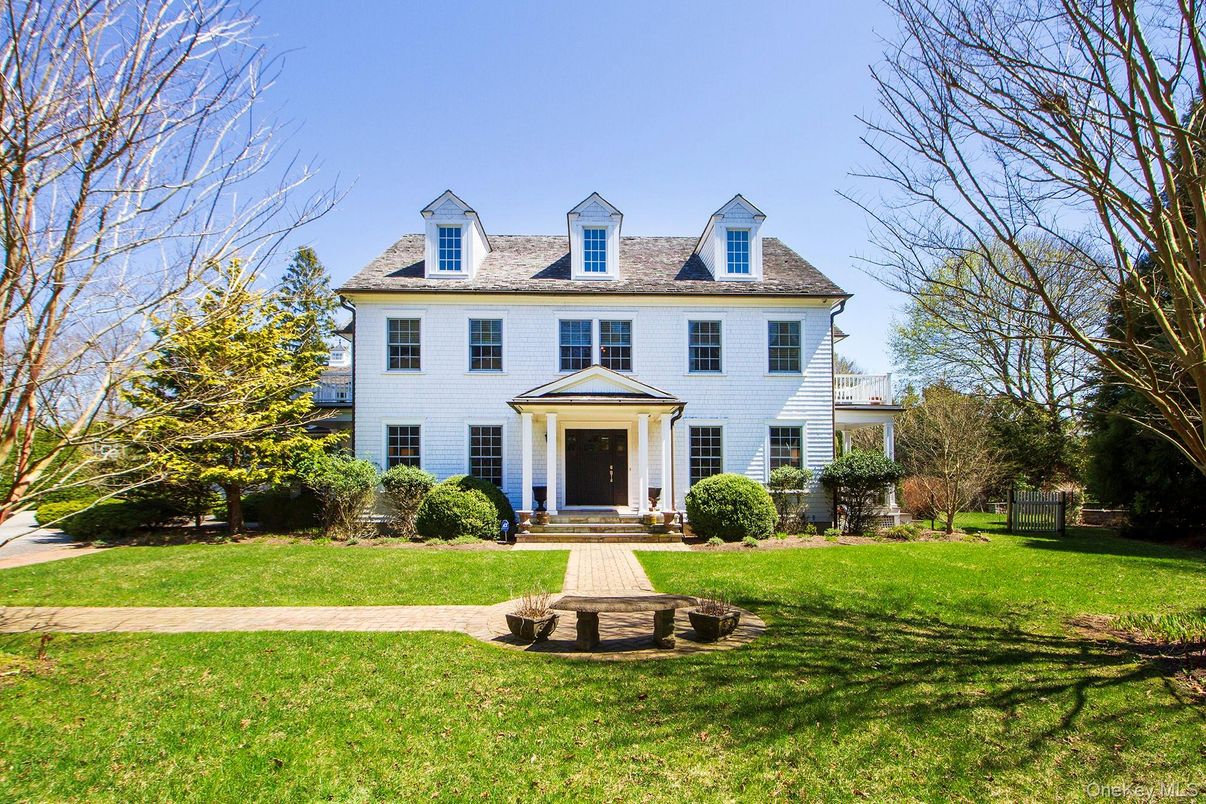 Backyard, Exterior, Facade, Georgian