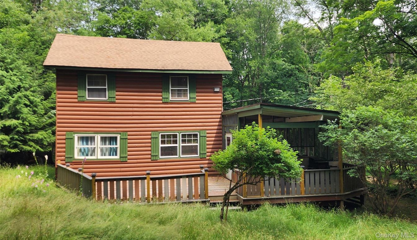 Backyard, Exterior, Facade, Log Home